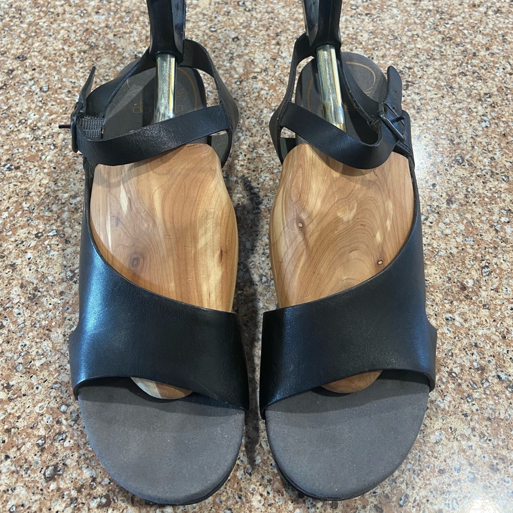 Womens Dansko sandal